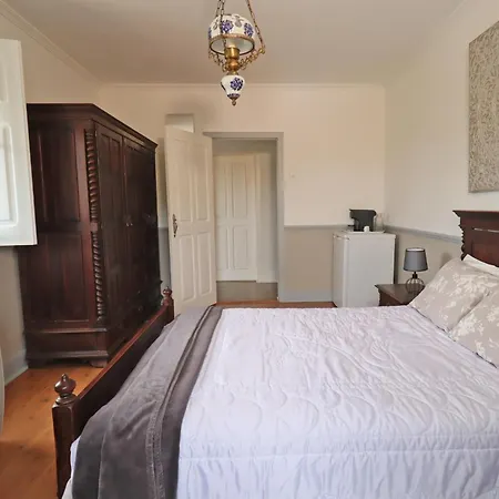 Exclusive & Luxury Traditional Portuguese 4* Sinde