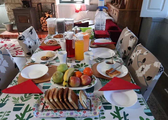 Exclusive & Luxury Traditional Portuguese Sinde